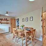 Finest Retreats - Stable Holiday home *