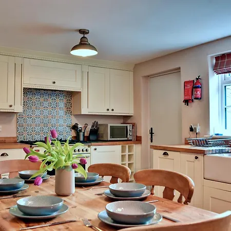 Finest Retreats - Stable * Bellerby